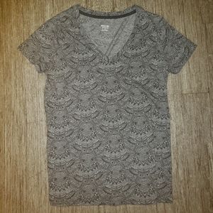 V neck tee